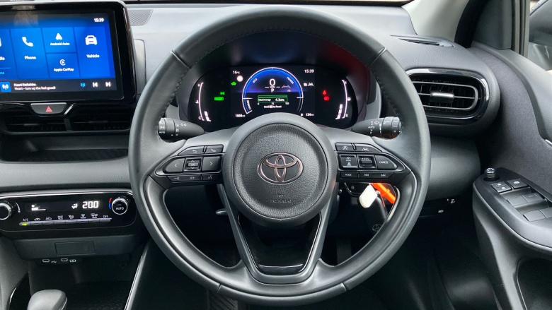 Toyota Yaris 1.5 Hybrid Design 5dr CVT Hybrid Hatchback